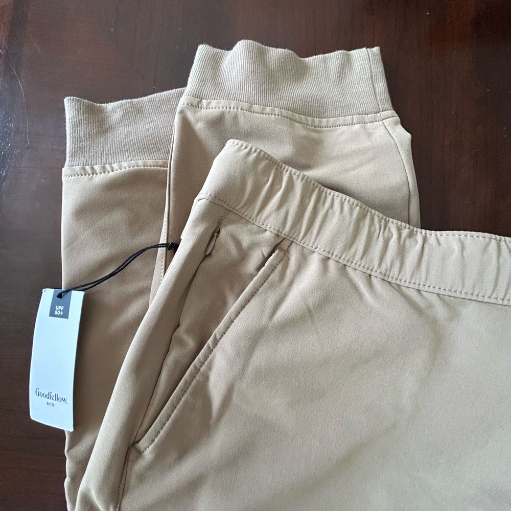 Jogger Tech 5 pocket lightweight jogger, dress up or casual zoom calls or not!
